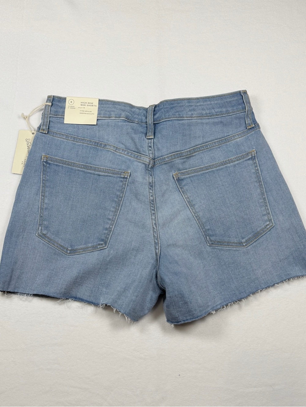 NWT Universal Thread High-Rise Midi Denim Shorts - Size 8/29 - Picture 5 of 7